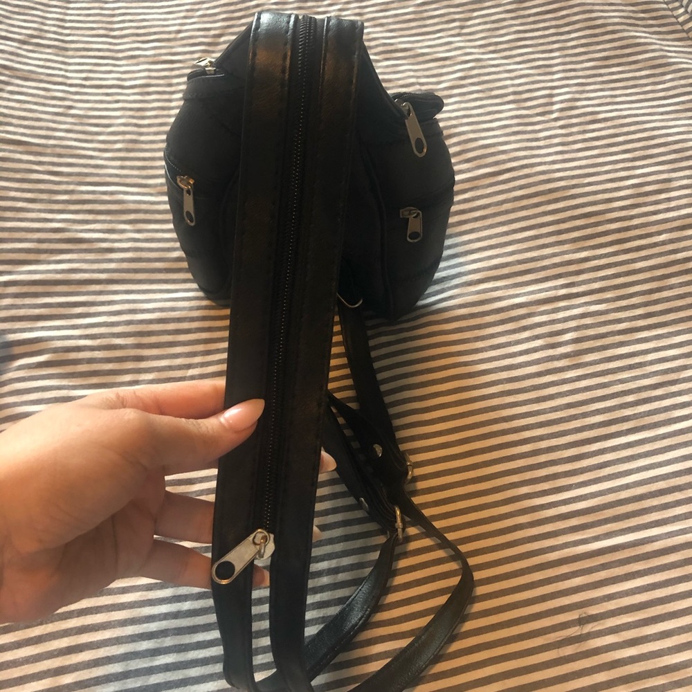 Small Leather Peruvian Backpack - Picture 5 of 7
